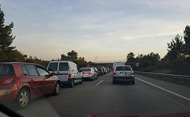 Retenciones en la 'Y' debido al accidente. 