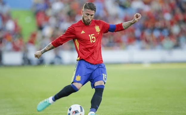 Sergio Ramos, con la camiseta de la selección. 