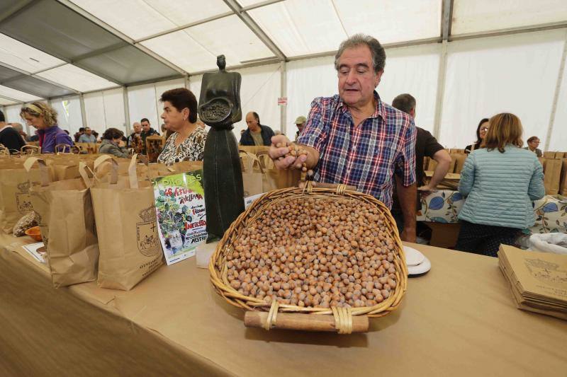 Piloña celebra su Feria de la Avellana