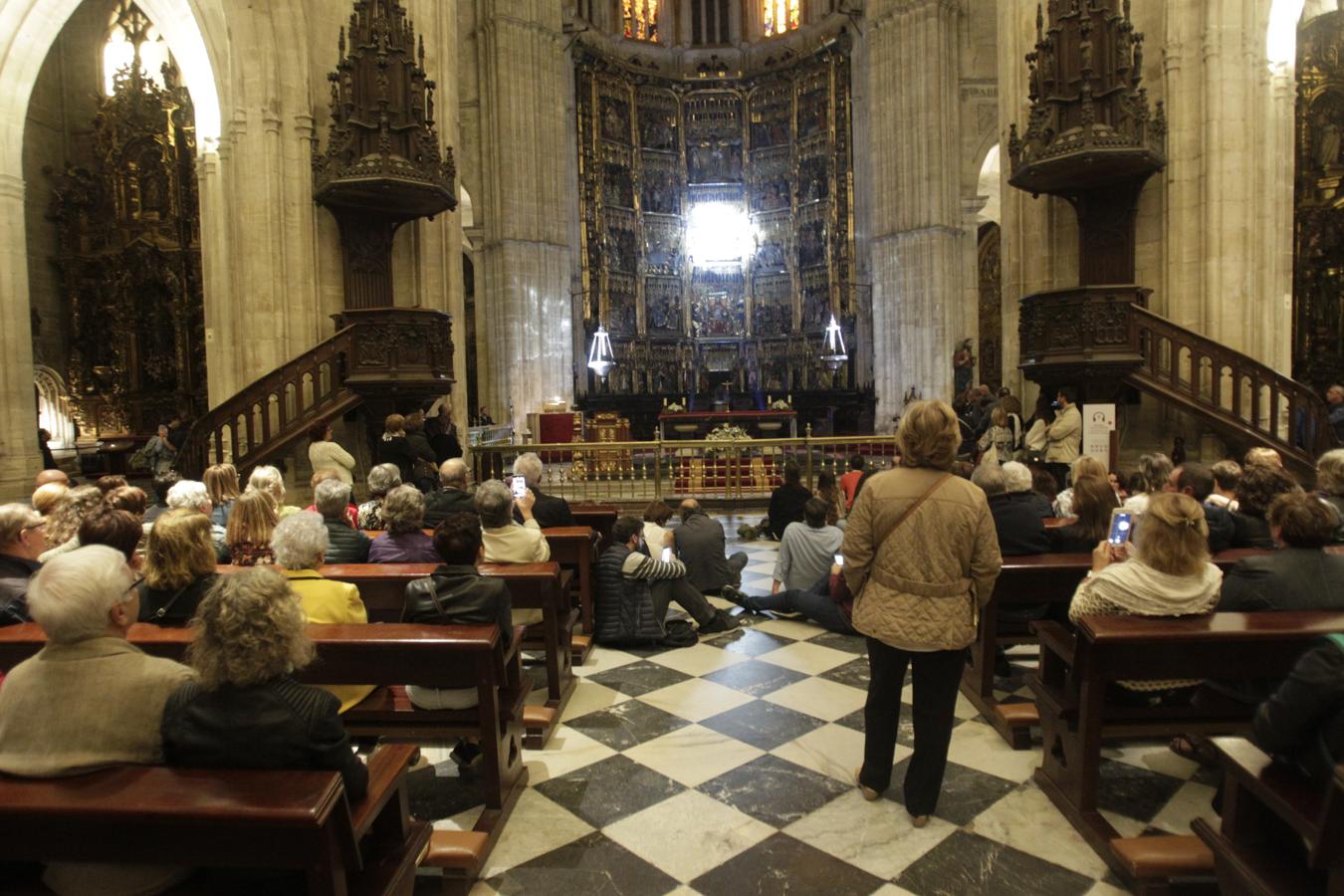 La cultura ilumina la Noche Blanca en Oviedo