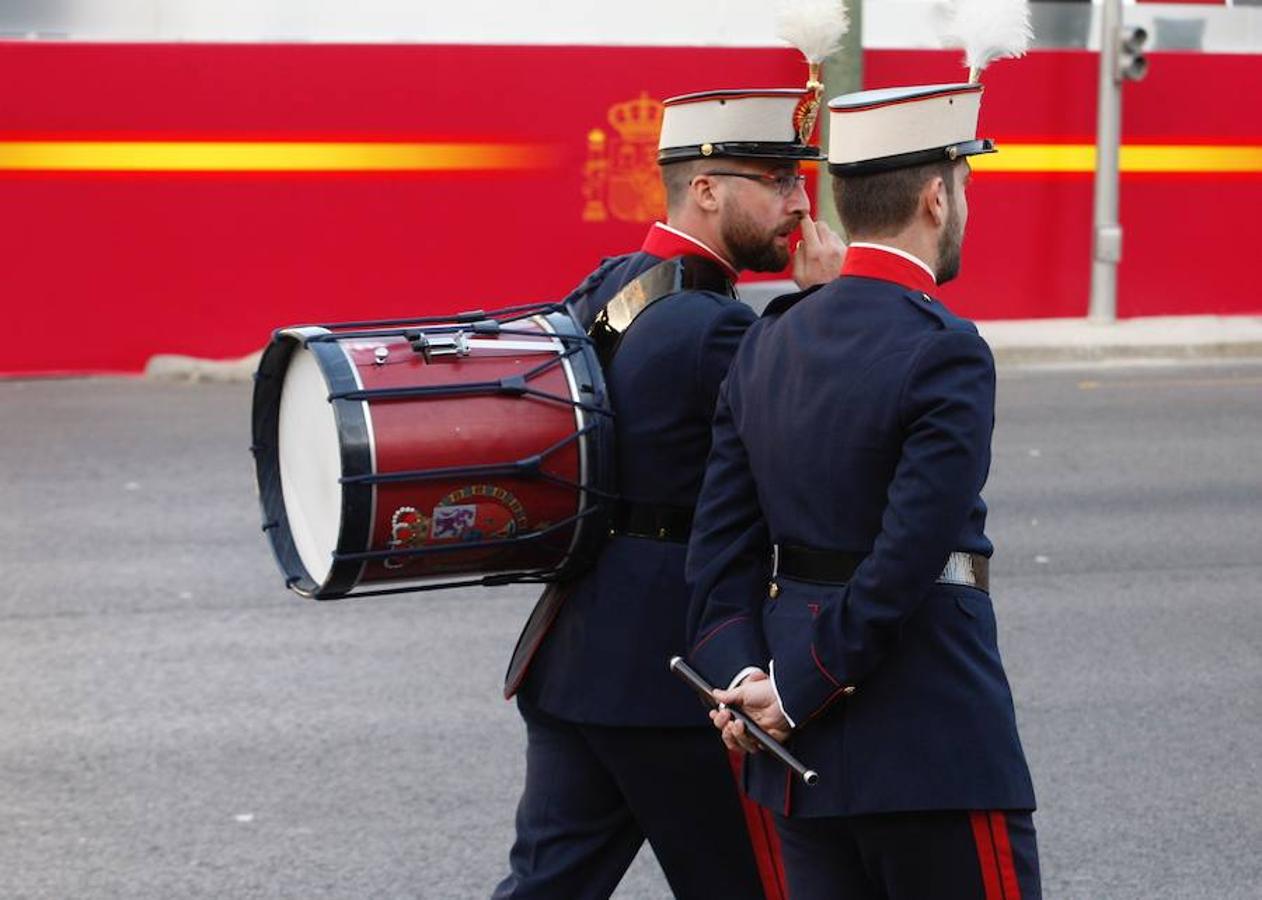 Más de 3.900 militares, acompañados por guardias civiles y policías nacionales, recorrerán el paseo de la Castellana de Madrid en el desfile del 12 de octubre