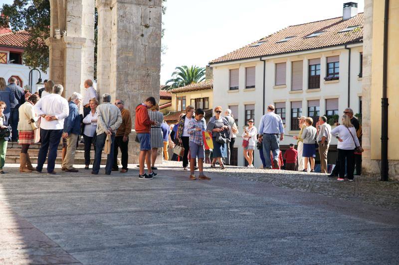 Sol y lleno total en Asturias en el puente del Pilar