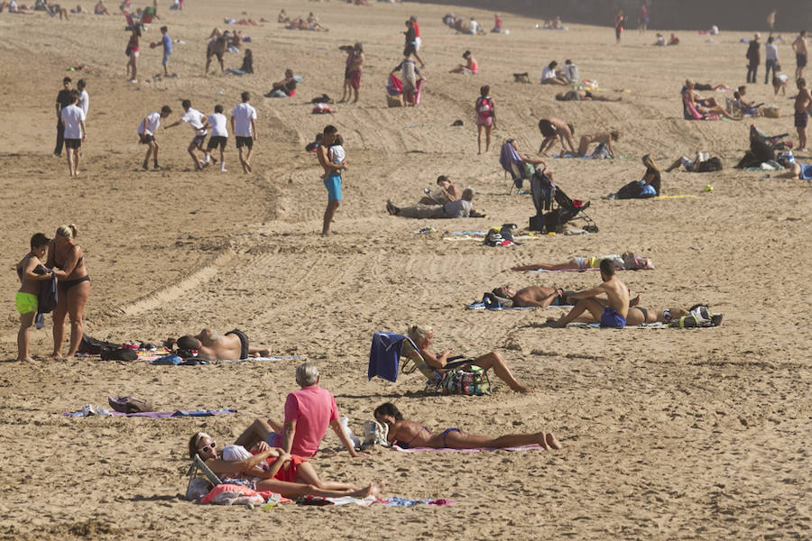 Sol y lleno total en Asturias en el puente del Pilar