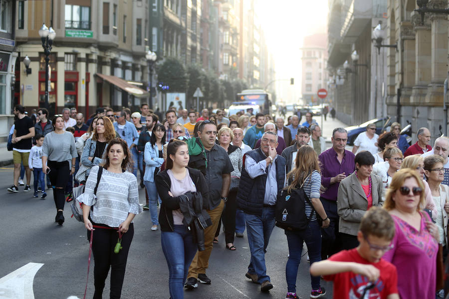 Gijón se vuelca con Germán tres meses después de la agresión en Fomento