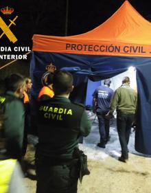 Imagen secundaria 2 - Imágenes del rescate de la menor.