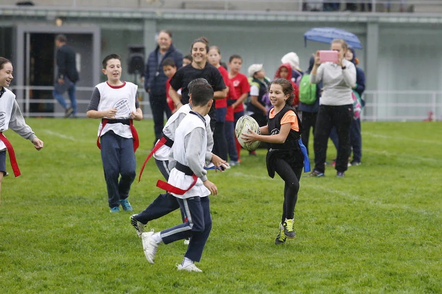 800 niños entrenan con los All Blacks en Gijón