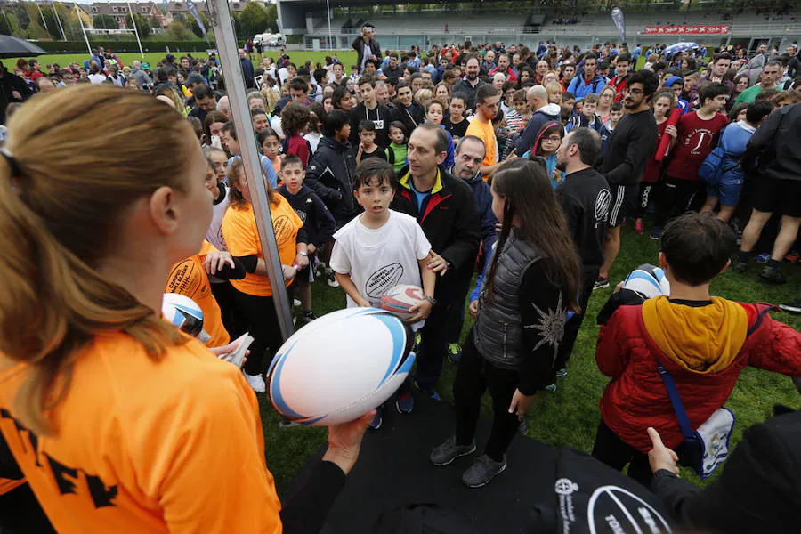 800 niños entrenan con los All Blacks en Gijón