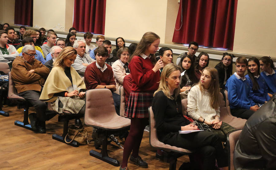 La Hispanic Society of America con estudiantes en el IES Selgas de El Pito