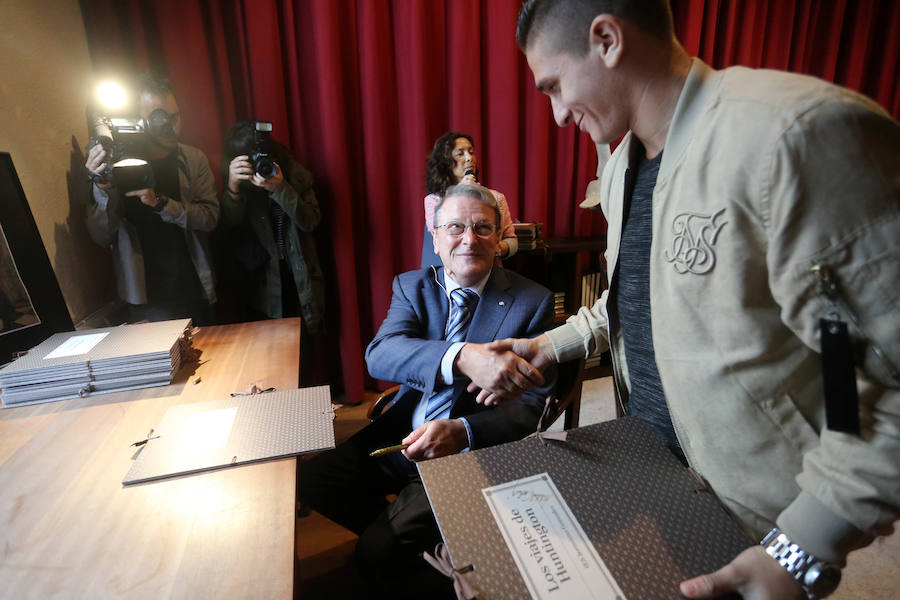 La Hispanic Society of America con estudiantes en el IES Selgas de El Pito