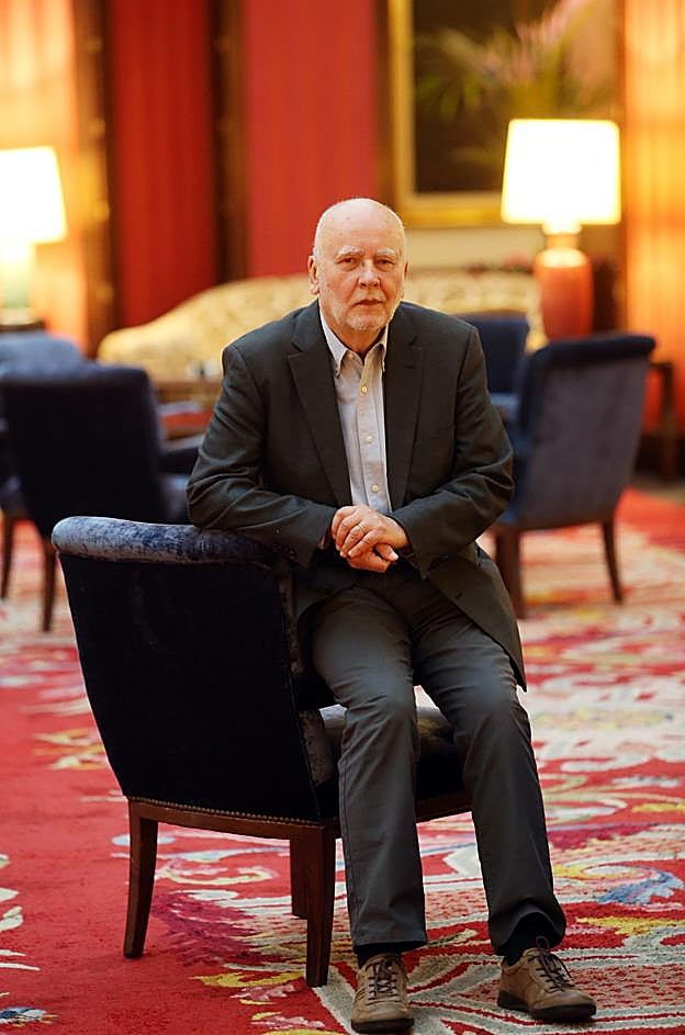 Zagajewski, durante la charla en el Reconquista. 