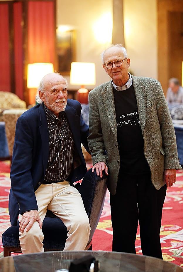 Barry C. Barish y Rainer Weiss. 