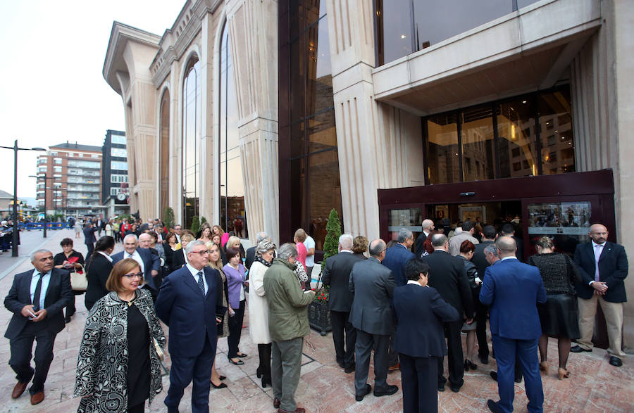 El mundo de la política y la cultura en Asturias asiste al concierto previo a los Premios Princesa