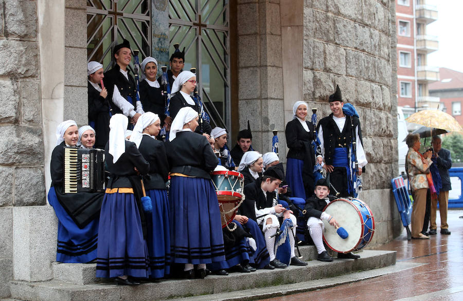 El mundo de la política y la cultura en Asturias asiste al concierto previo a los Premios Princesa