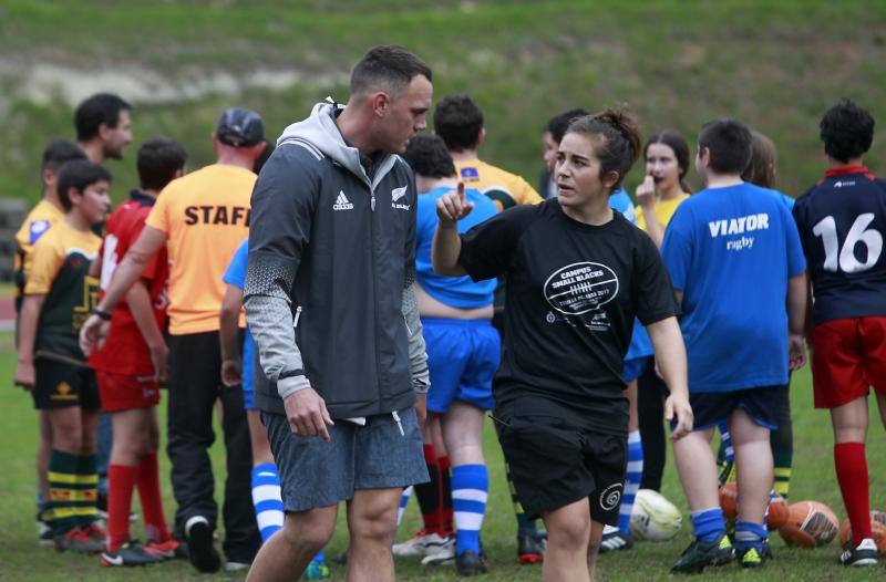 Los jugadores de rugby asturianos, a las órdenes de los All Blacks