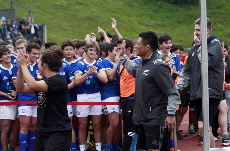 Los jugadores de rugby asturianos, a las órdenes de los All Blacks