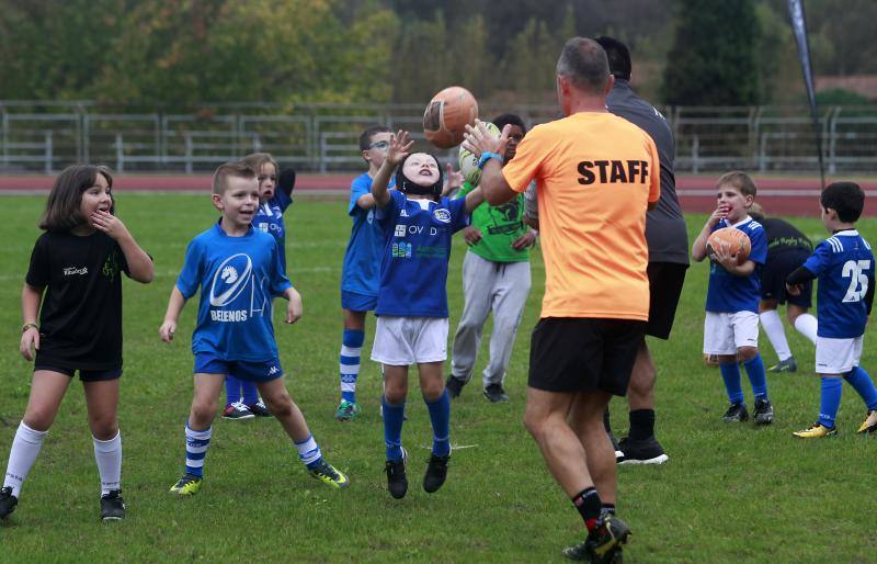 Los jugadores de rugby asturianos, a las órdenes de los All Blacks