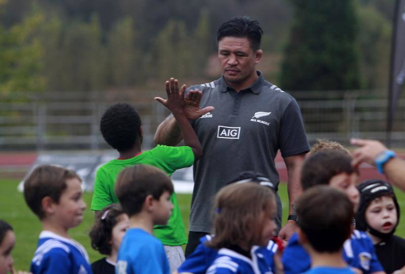 Los jugadores de rugby asturianos, a las órdenes de los All Blacks