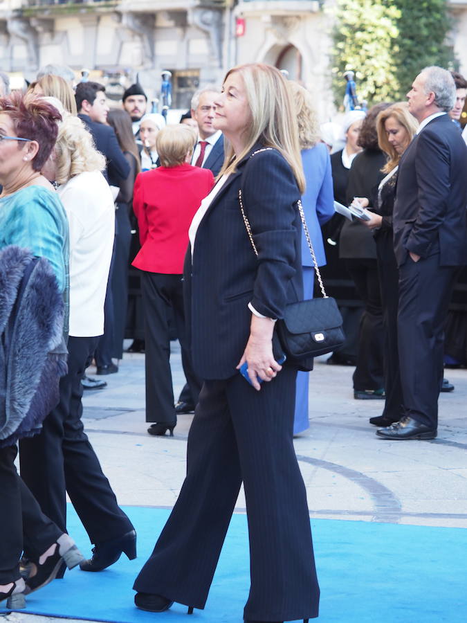 Alfombra azul de los Premios Princesa (2)