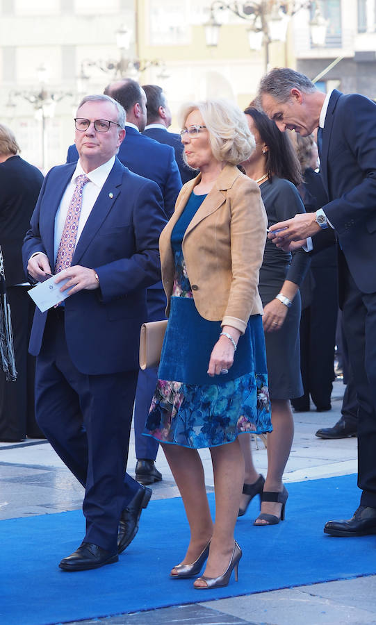 Alfombra azul de los Premios Princesa (2)