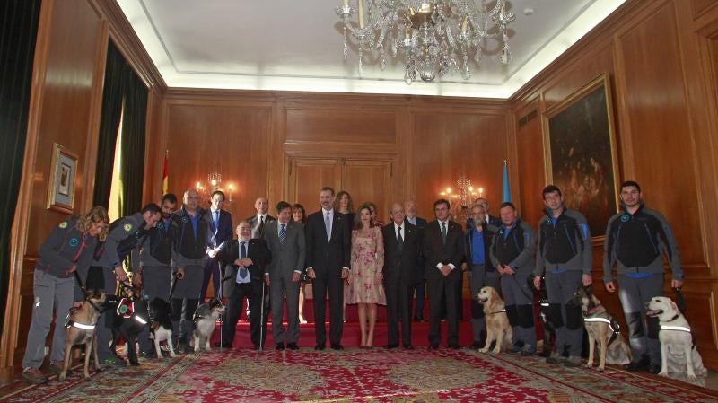 Felipe VI y Doña Letizia se encuentran desde este jueves en Oviedo, donde esta tarde presidirán la ceremonia de los Premios Princesa de Asturias 2017