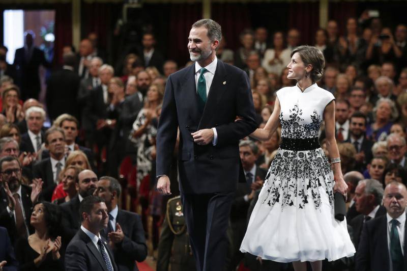 Así ha vestido doña Letizia en los Premios Princesa de Asturias 2017