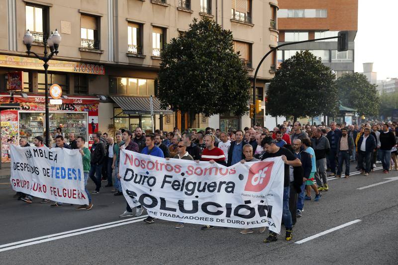 Los trabajadores de Duro se manifiestan en Gijón