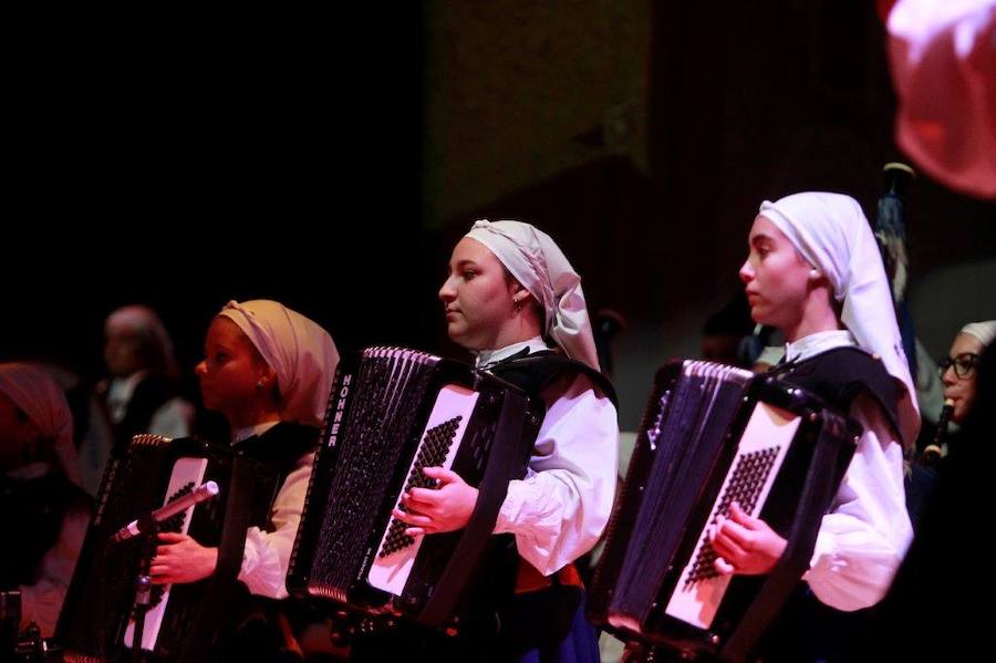 La Real Banda de Gaitas Ciudad de Oviedo celebra su 25 aniversario en el Auditorio