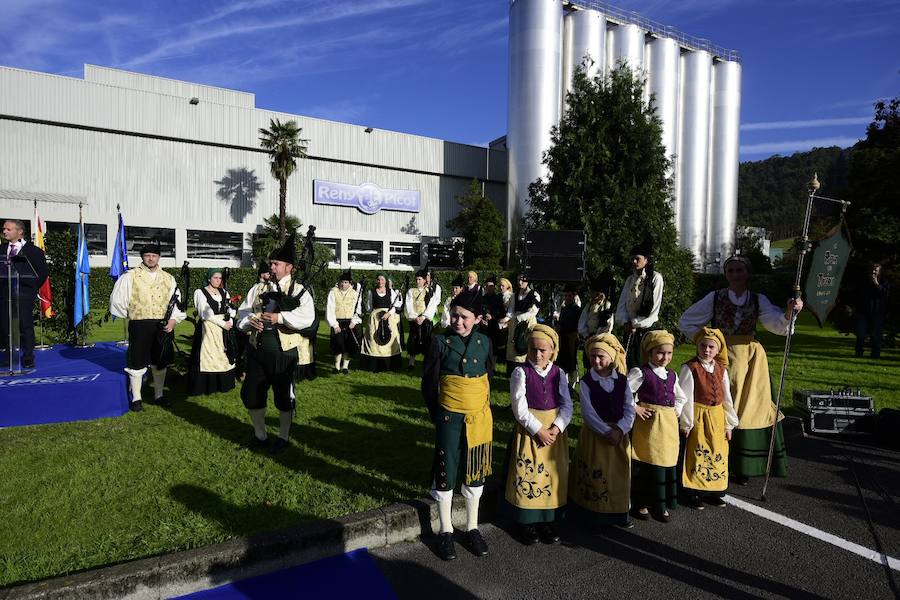 Industrias Lácteas Asturianas ha suscrito un acuerdo con la importadora Europasia y la distribuidora Zhongrui para la venta de leche en polvo para niños en el mercado chino tras la homologación de sus productos por el Gobierno del país asiático. 
