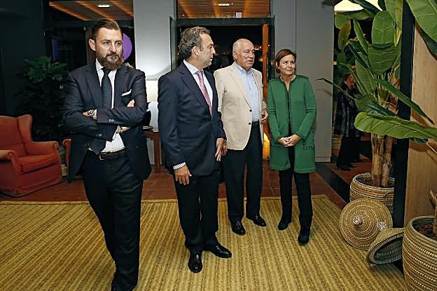 Javier Riaño, Carlos Almazán, Antonio Mortera y Carmen Moriyón. 