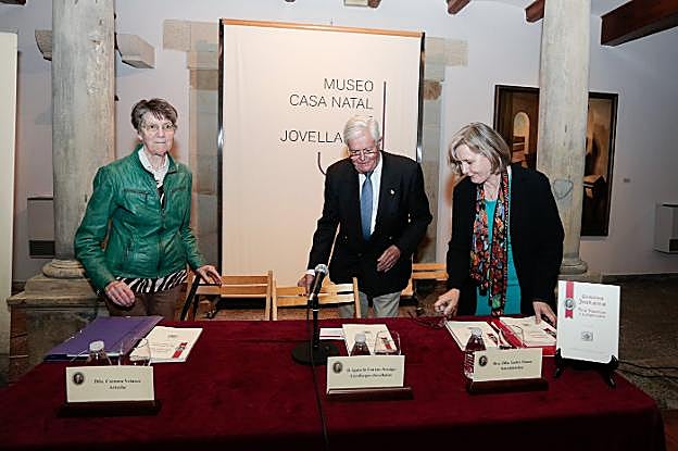 Carmen Velasco, Ignacio García-Arango y Lioba Simon. 