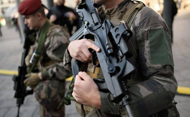 Francia asegura que se han desarticulado 32 atentados durante el estado de emergencia