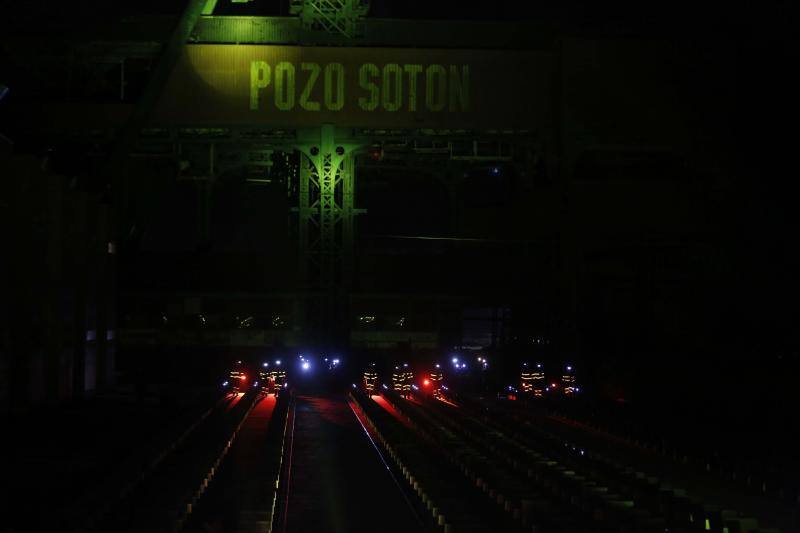 Multitudinario homenaje en el pozo Sotón a los mineros fallecidos