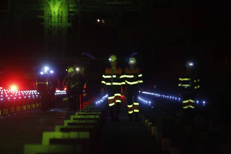 Multitudinario homenaje en el pozo Sotón a los mineros fallecidos