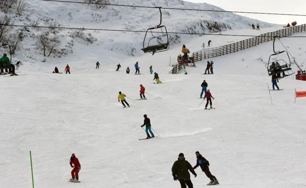 Asturias y León promocionarán conjuntamente sus estaciones de esquí