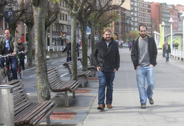 Daniel Ripa y Héctor Piernavieja, en Gijón. 