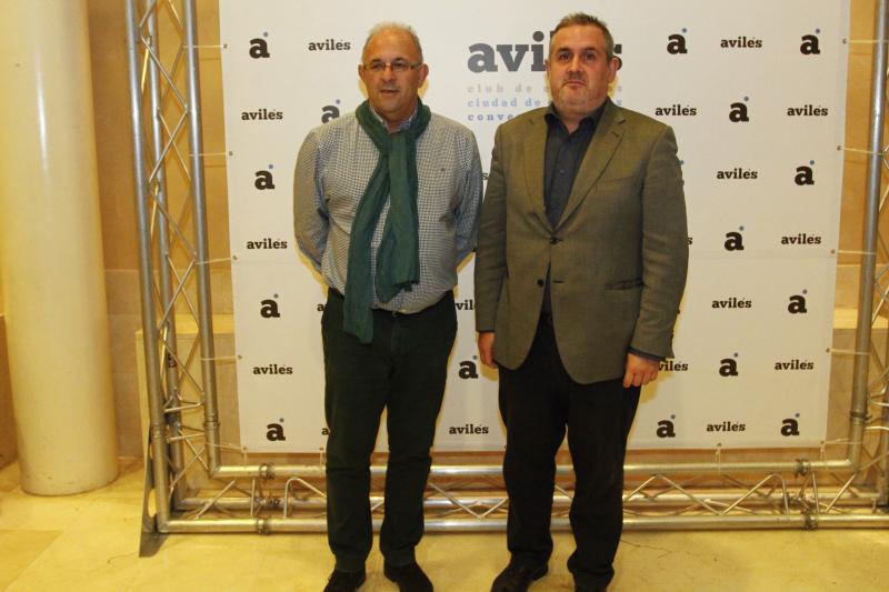 El Club de Empresas de Avilés entrega sus premios anuales, que en esta ocasión han recaído en la Atlética Avilesina, el psiquiatra Juan José Jambrina y el Centro Niemeyer y Mestizo Producciones por la organización de la Holi Party.