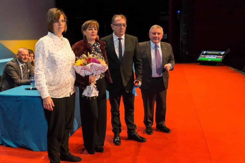 El fútbol asturiano entrega sus galardones en La Laboral