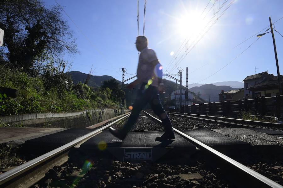 Fallece un hombre de 90 años tras ser arrollado por un tren en el apeadero de Las Segadas