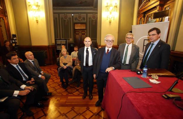 Ignacio Villaverde, Luigi Ferrajoli, Santiago García Granda y Pedro Sanjurjo, ayer, en la Junta. 