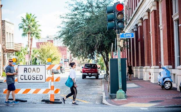 Calle cortada junto al Museo Contemporáneo de Nueva Orleans para la boda de Serena Williams. 