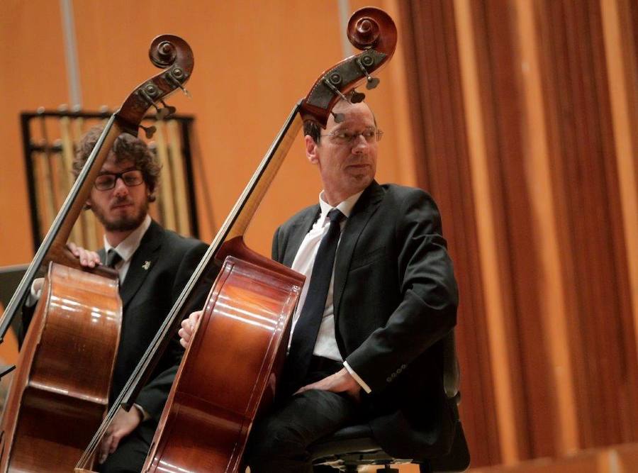 En el intermedio del concierto se rindió homenaje a Francisco Vigil, primer director de la agrupación