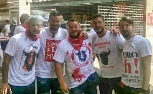 Los cinco acusados de violar a una joven en las fiestas de San Fermín de 2016. 