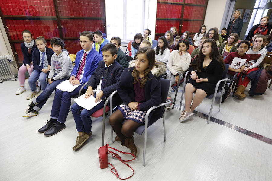 Dos colegios de Candás se suman a EL COMERCIO para luchar contra la desigualdad de género