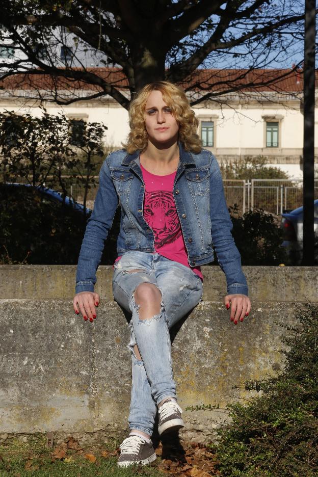 Claudia García, en un parque gijonés. 