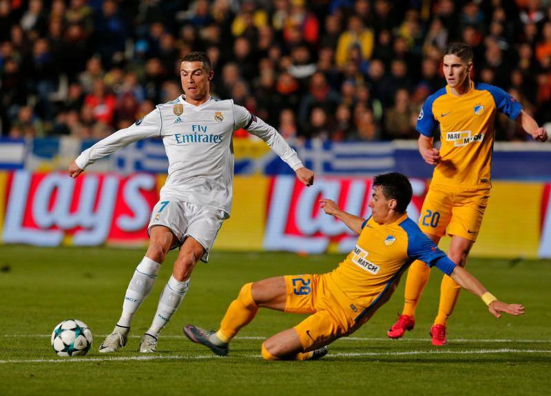 El Real Madrid se enfrentó en la quinta jornada de la Liga de Campeones al Apoel en Nicosia, donde Benzema se reencontró con el gol tras más de nueve meses de sequía en Europa.