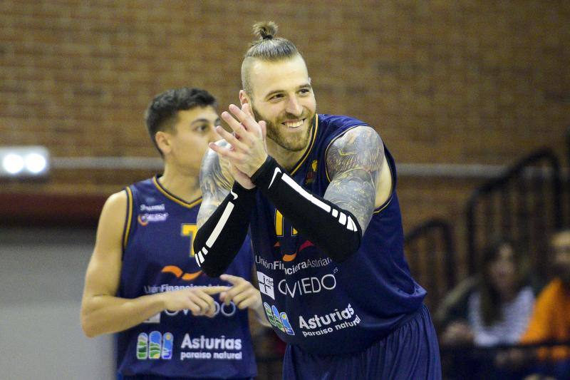 Unión Financiera Oviedo 79 - 69 Melilla Baloncesto