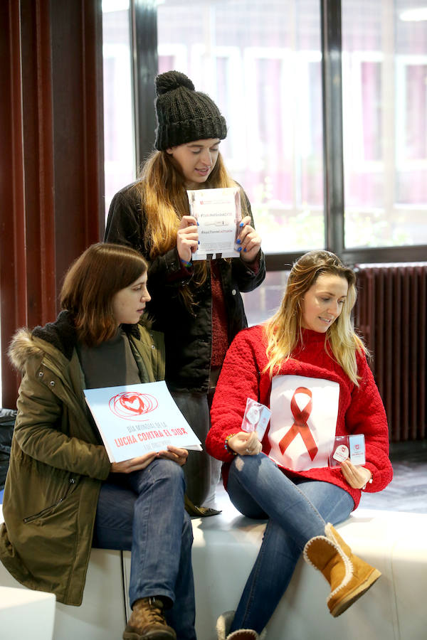 Mannequin challenge en la Factultad de Medicina por la lucha contra el sida