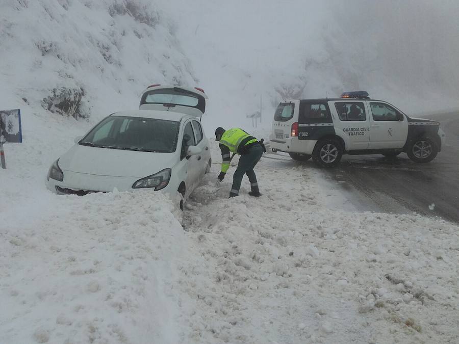 La nieve cubre de blanco Asturias