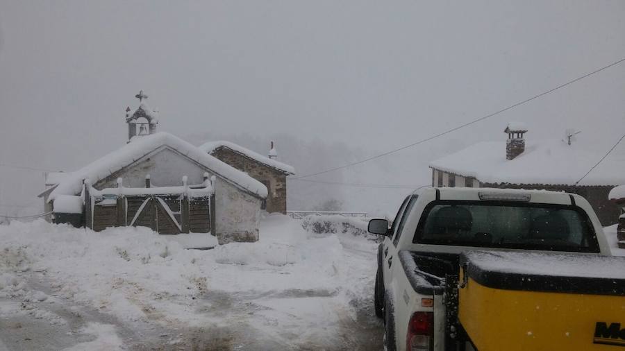 La nieve cubre de blanco Asturias