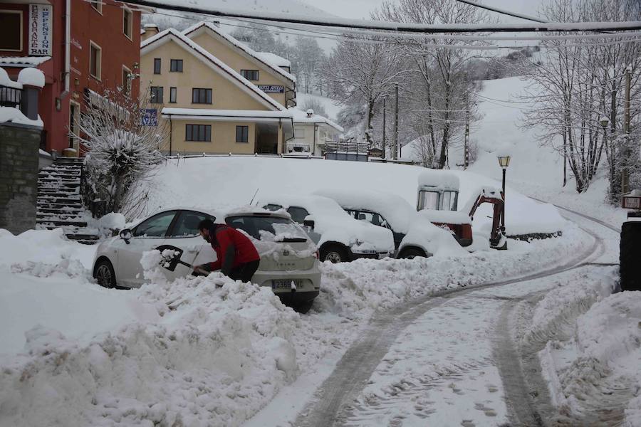 El Principado, cubierto por la nieve